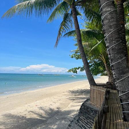 Treasure Beach Resort Carles 外观 照片