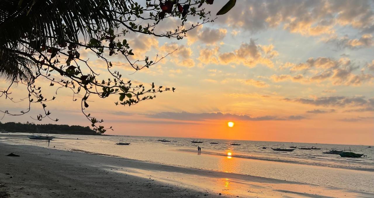 Treasure Beach Resort Carles 外观 照片