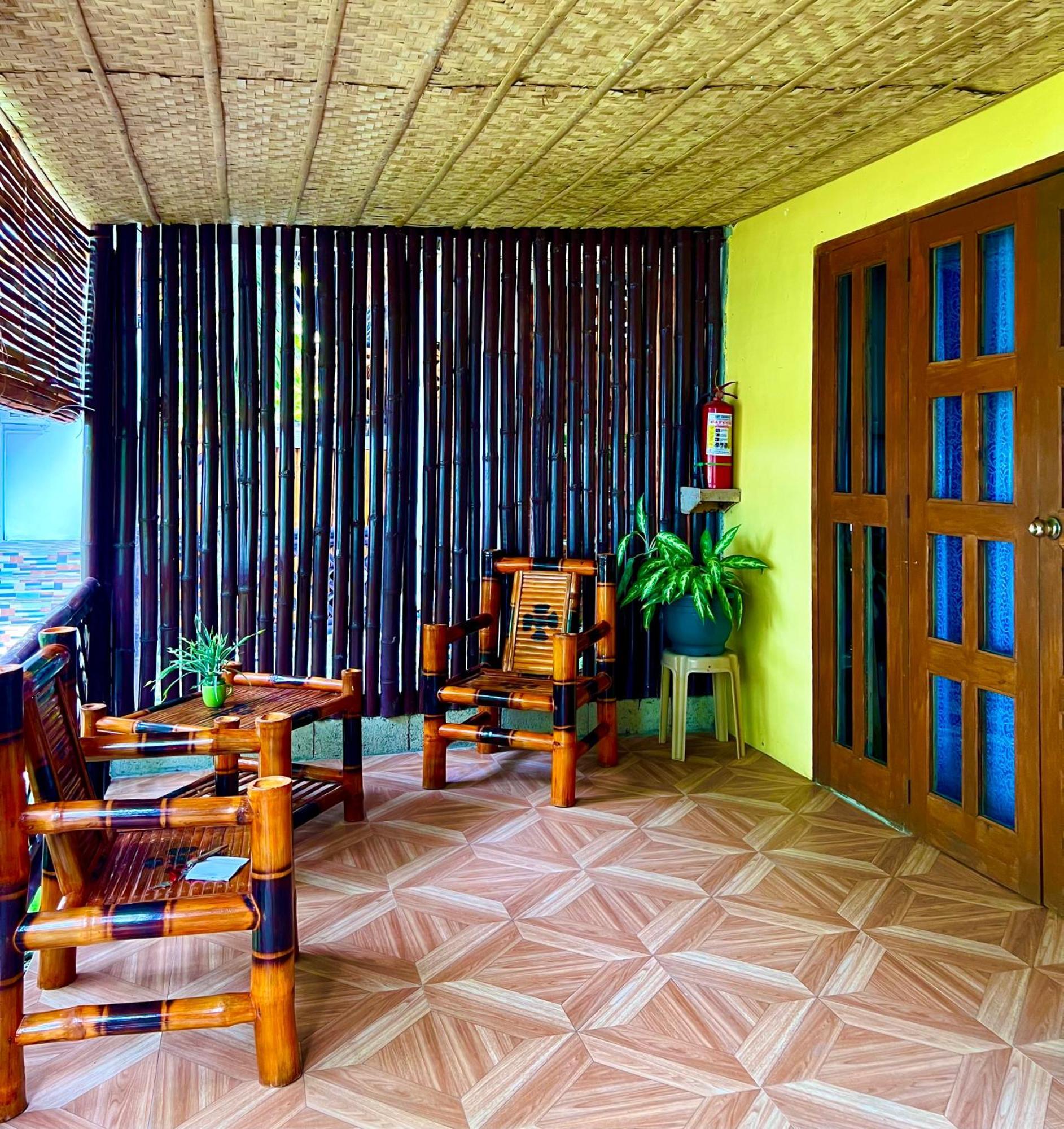 Treasure Beach Resort Carles 外观 照片