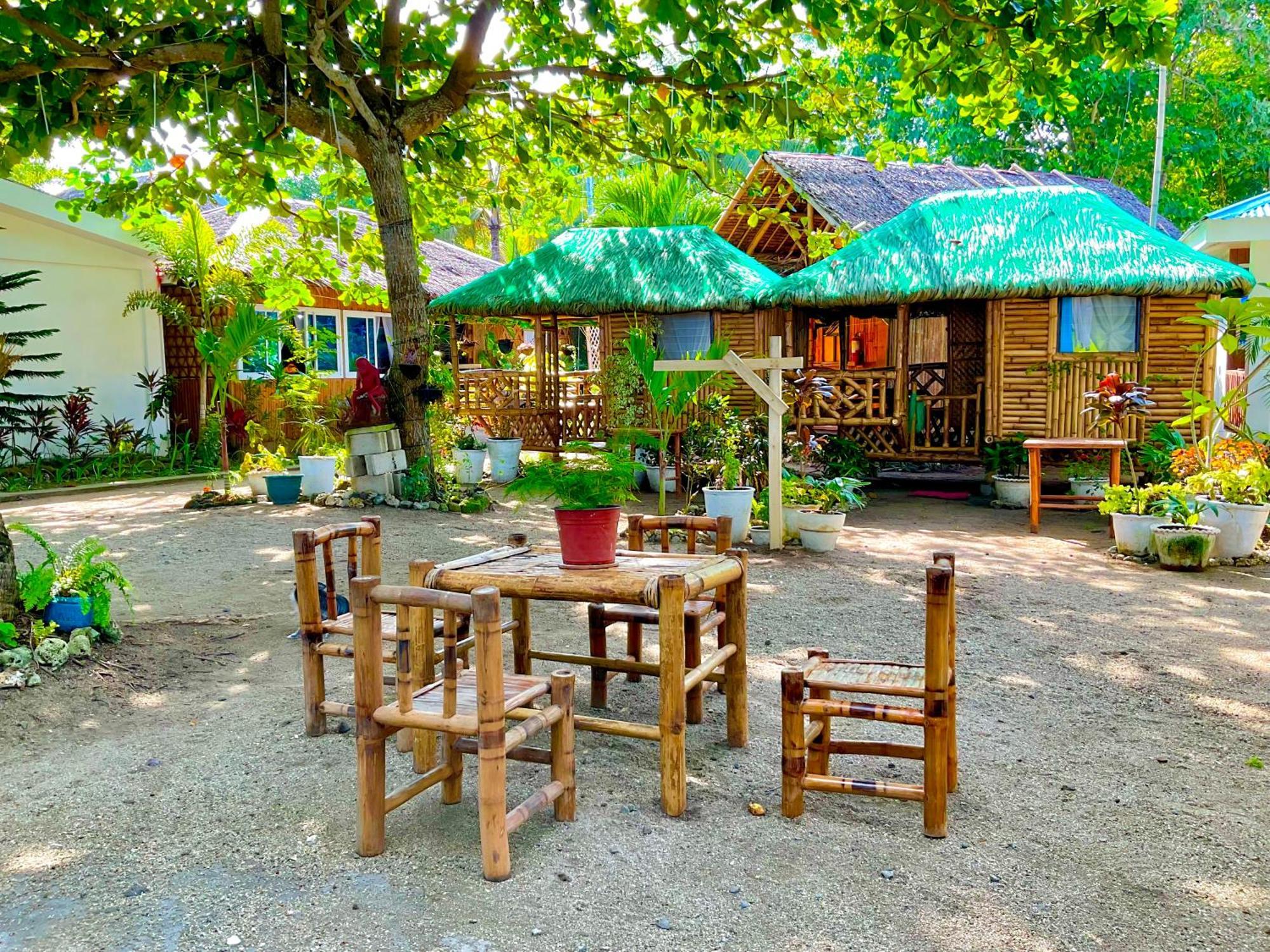 Treasure Beach Resort Carles 外观 照片