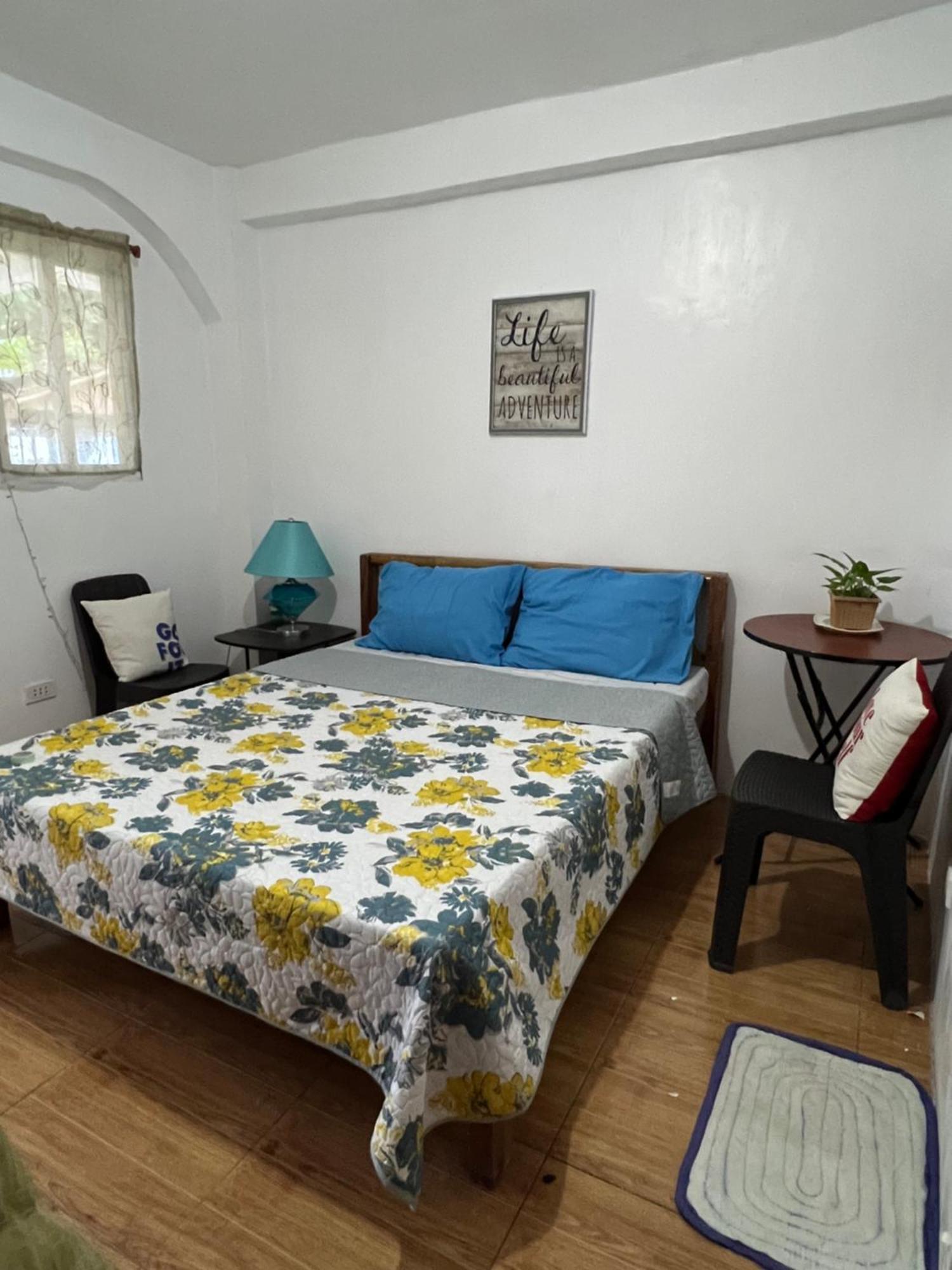 Treasure Beach Resort Carles 外观 照片