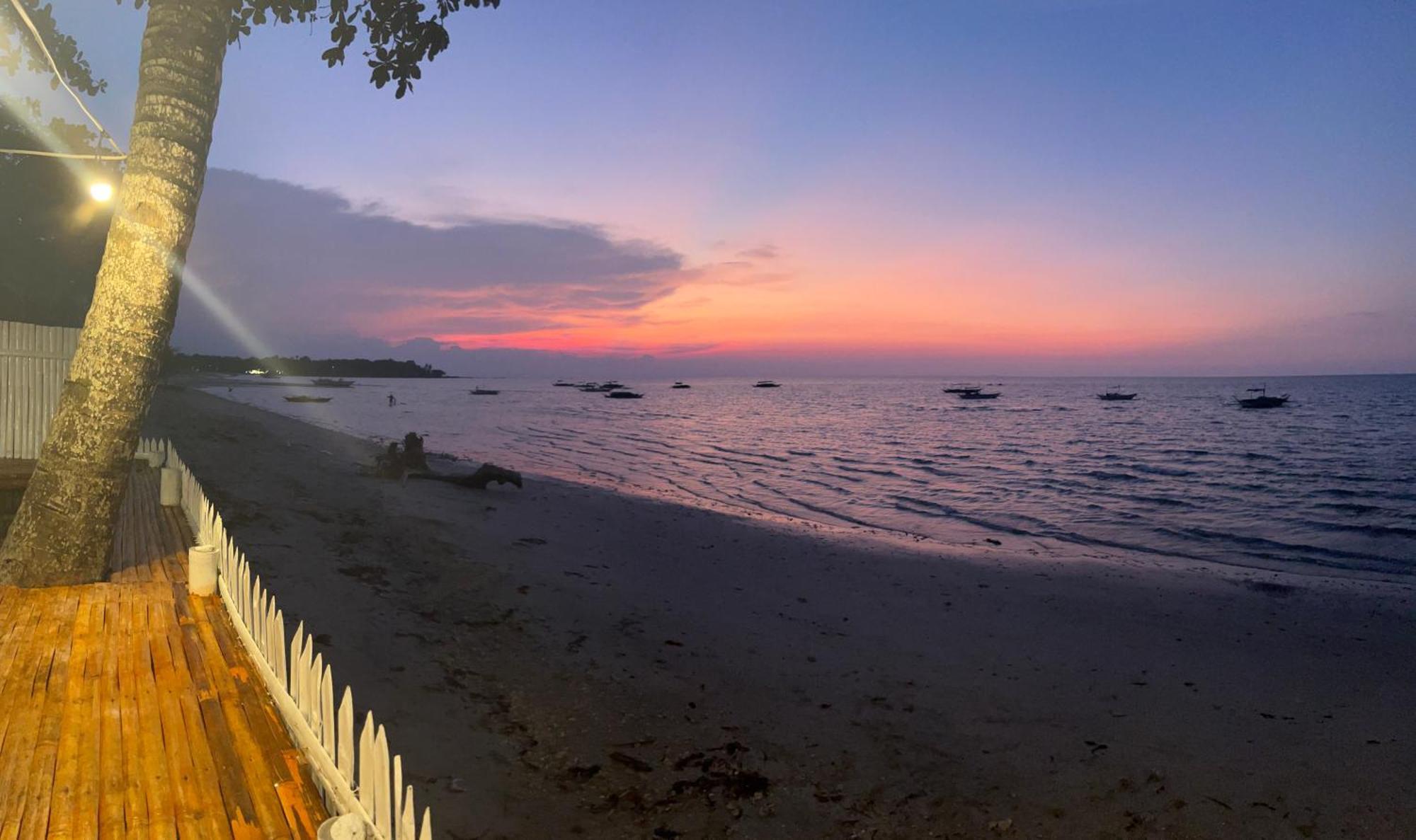 Treasure Beach Resort Carles 外观 照片