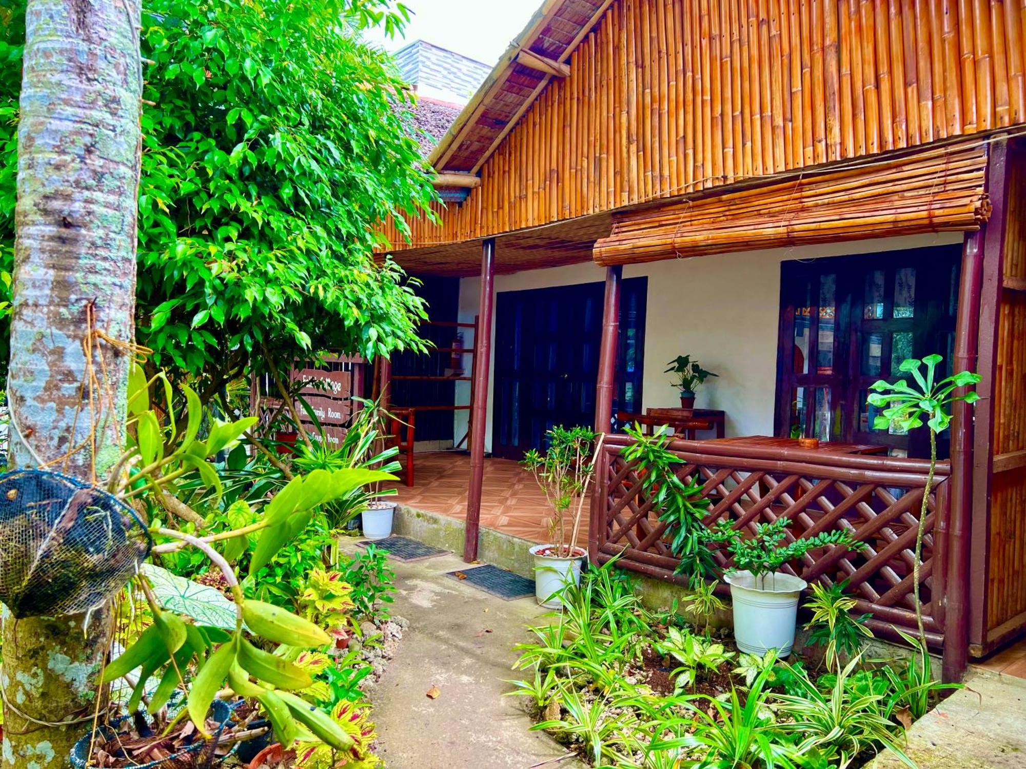 Treasure Beach Resort Carles 外观 照片
